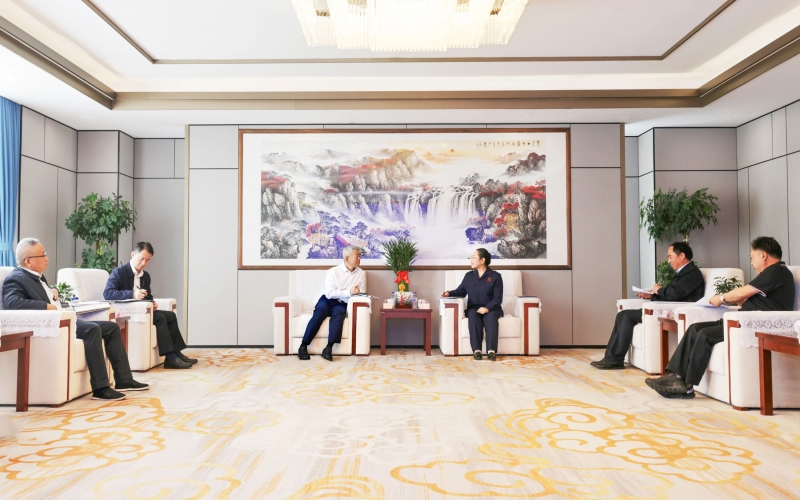 國網(wǎng)天津市電力公司董事長、黨委書記郭銘群深入榮程集團(tuán)走訪調(diào)研